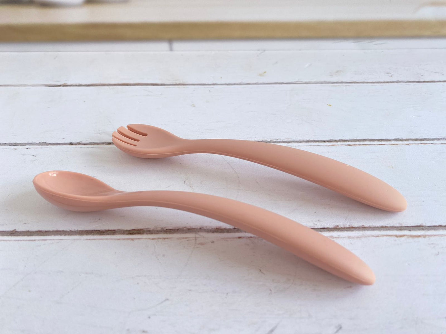 Cubiertos de mango largo