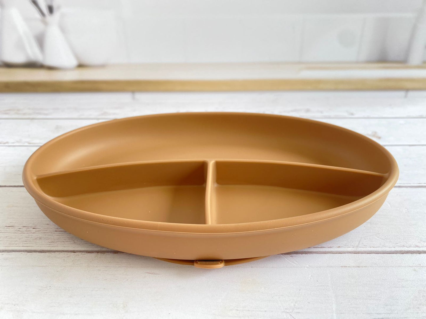 Plato plano con divisiones