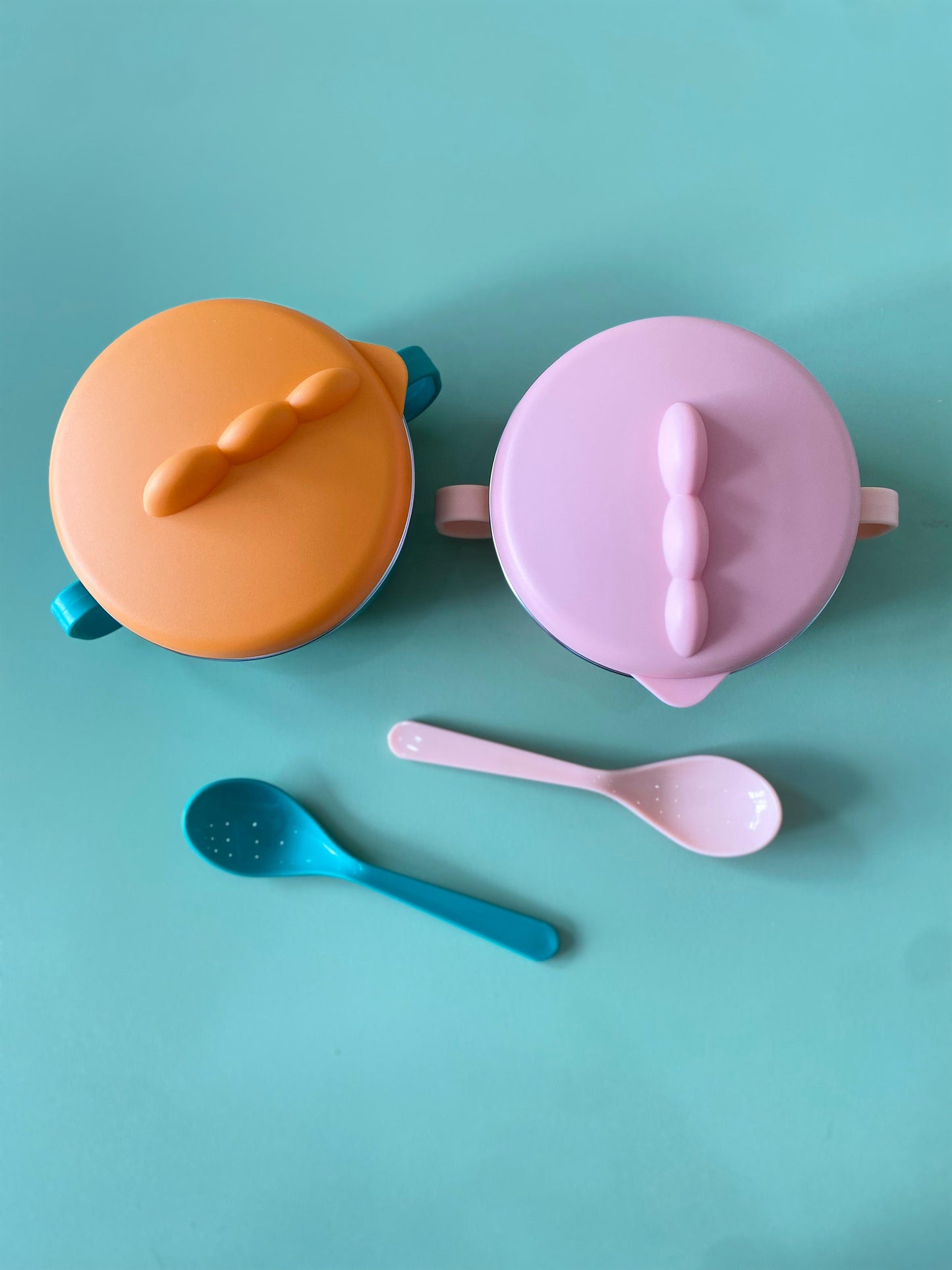 Tazón Dino Antiderrames con Cuchara silicon y acero inoxidable