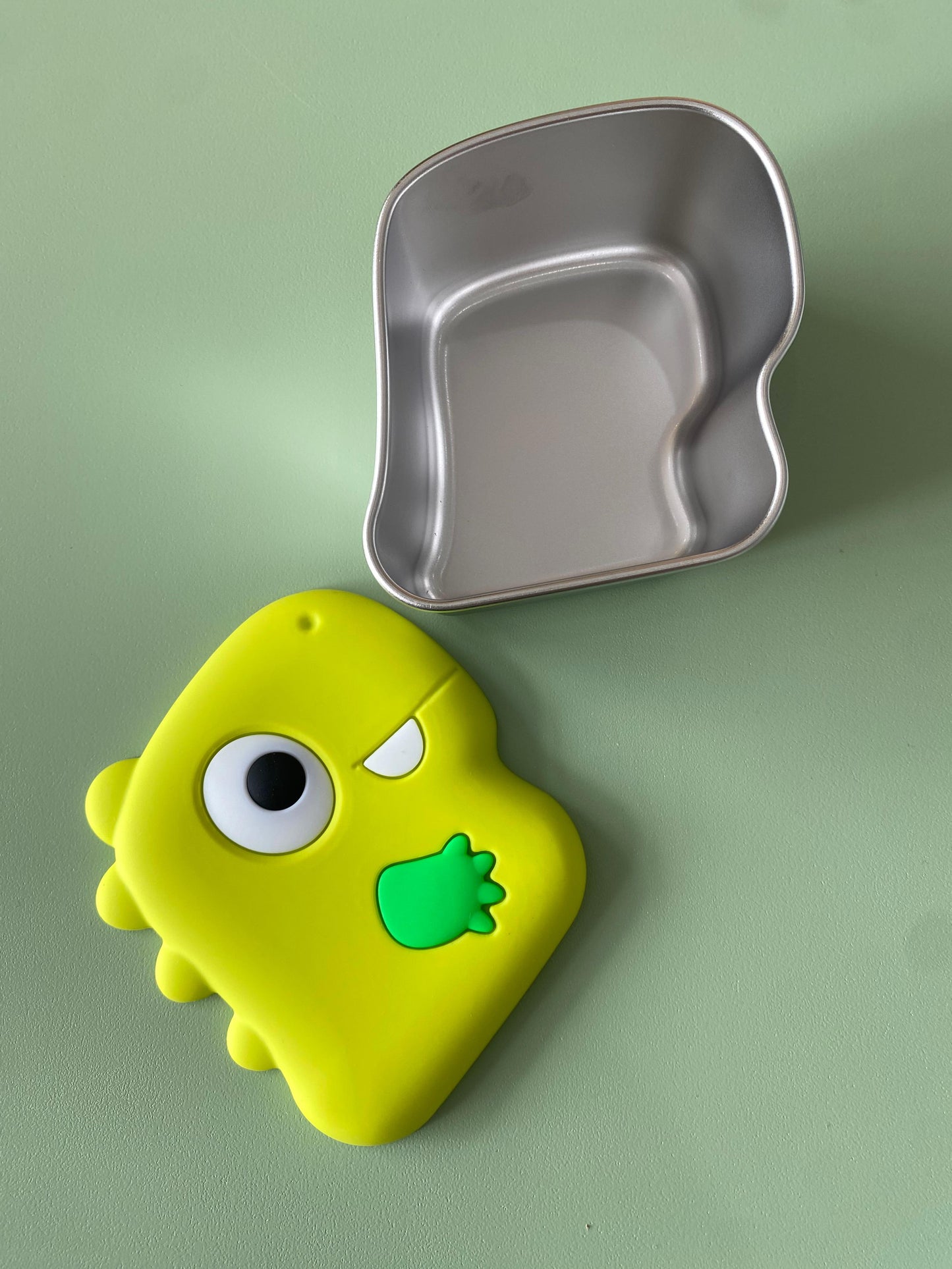 Contenedor acero inoxidable forma de dinosaurio