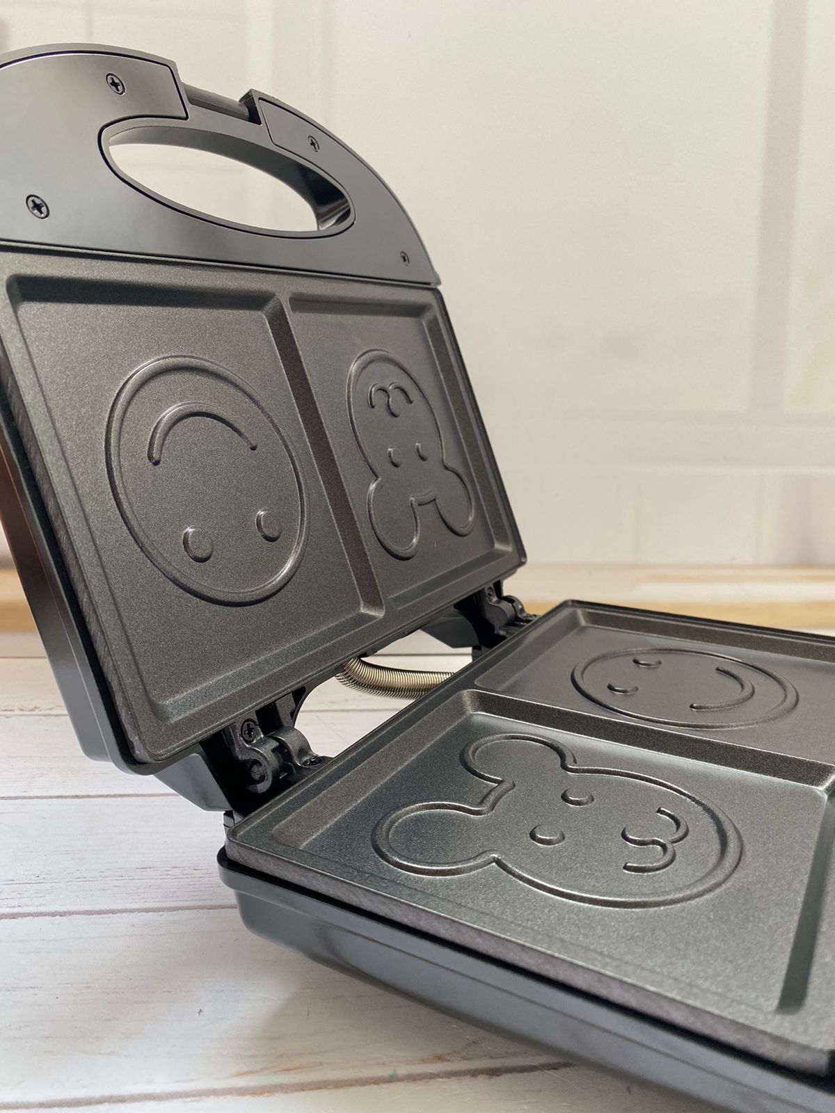 Sandwichera osito y carita feliz