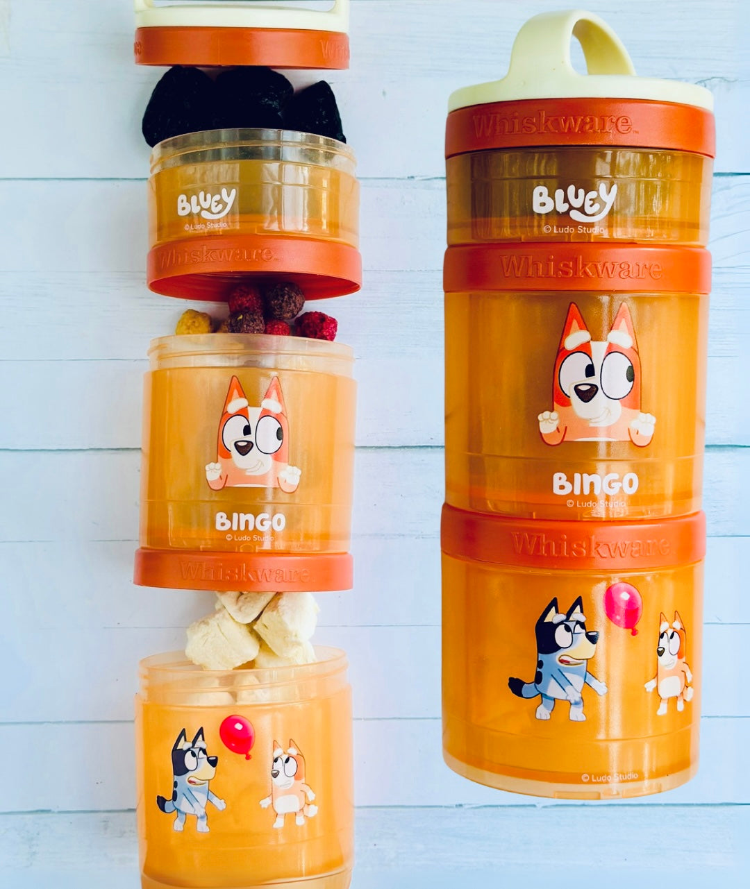 Contenedor de Snacks Apilable Whiskware con diseños de Bluey y Bingo