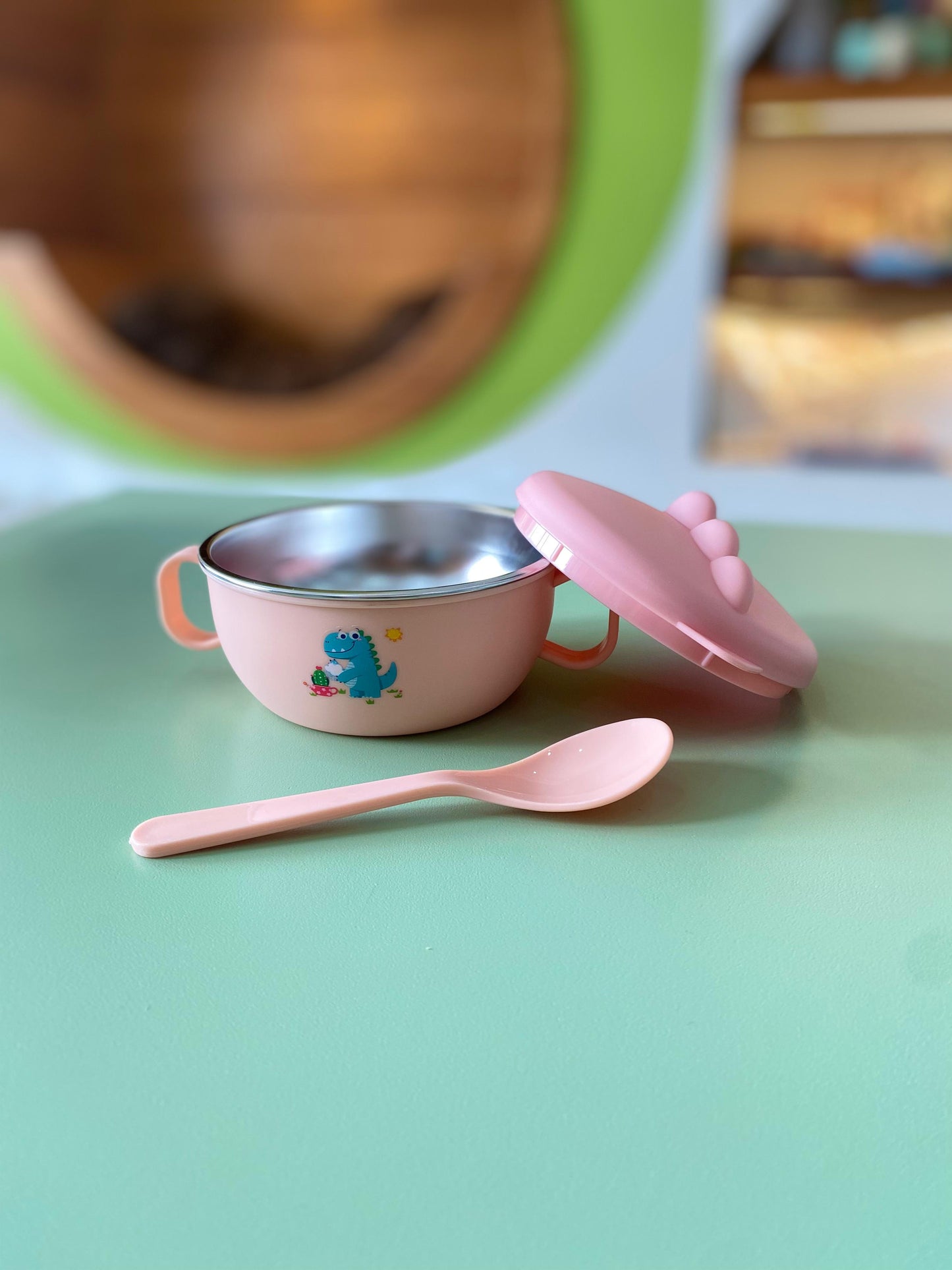 Tazón Dino Antiderrames con Cuchara silicon y acero inoxidable